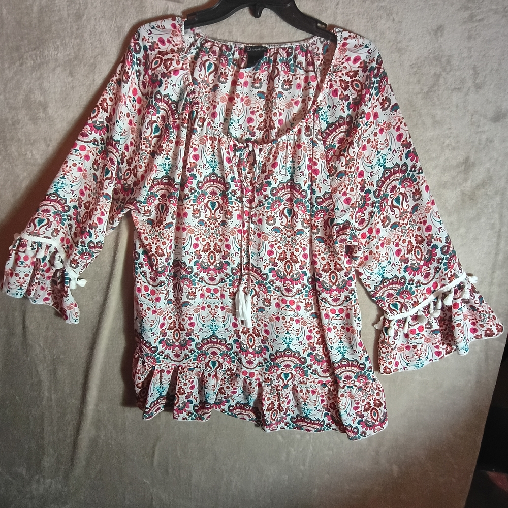 New Directions top blouse size XL long bell sleeve tassels ruffle hem floral